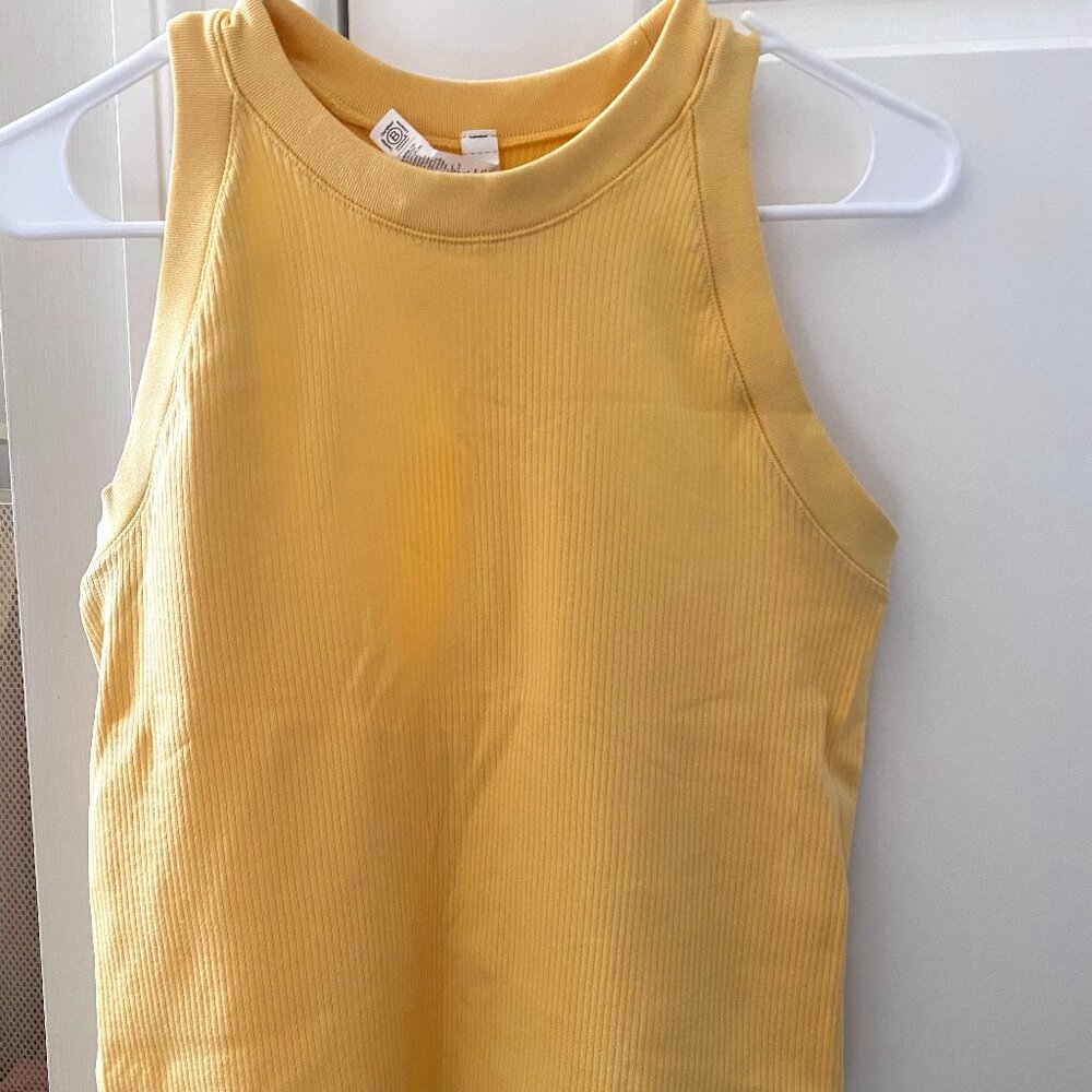 Athleta Renew Seamless Racerback Tank w/ Ribbing Accent